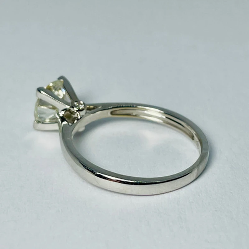 18kt White Gold Diamond Solitaire 1.23ctw