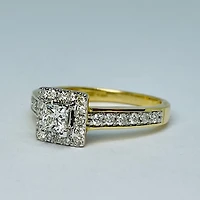 14kt Gold Princess Cut Diamond Engagement Ring Set