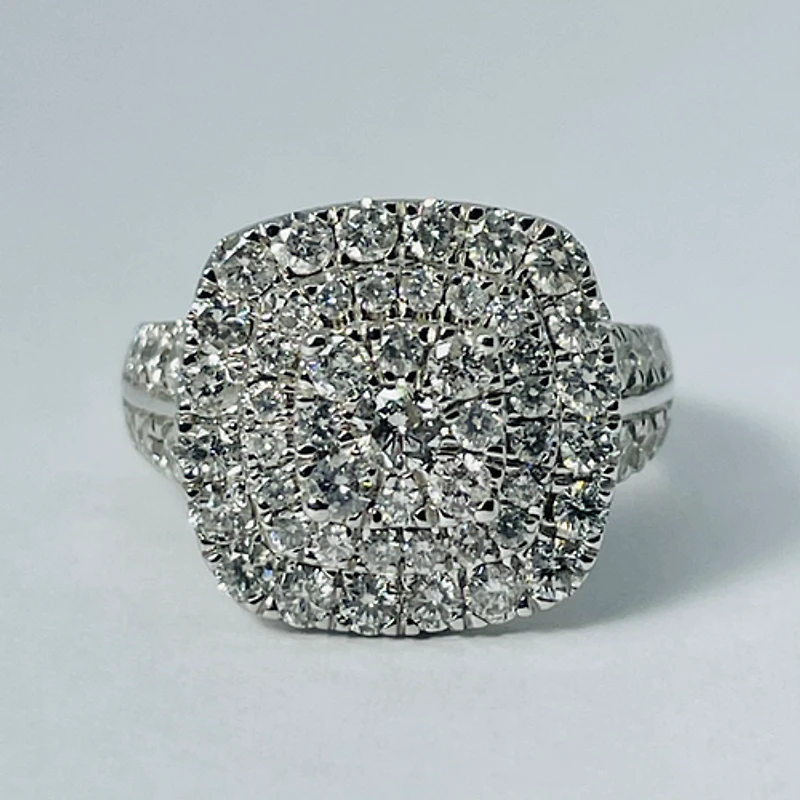 14kt White Gold 2.00ctw Diamond Double Halo Engagement Ring