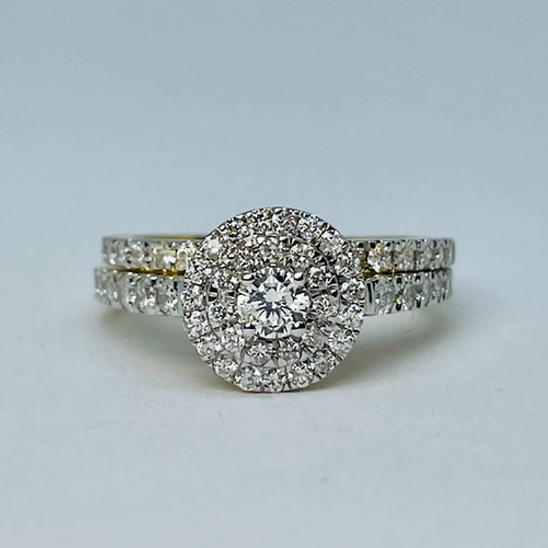 10kt Gold 1.00ctw Diamond Engagement Ring Set
