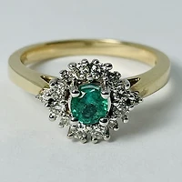 10kt Gold Emerald & Diamond Ring