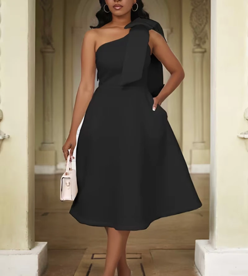 Black One Shoulder Gown