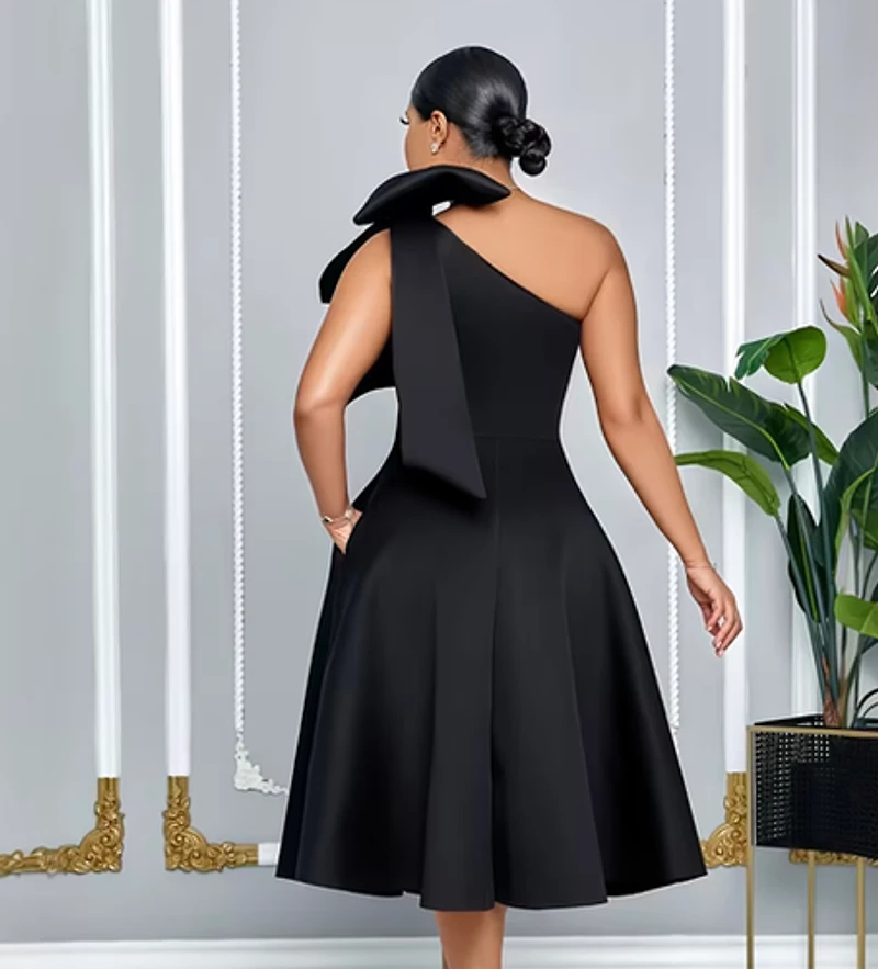 Black One Shoulder Gown