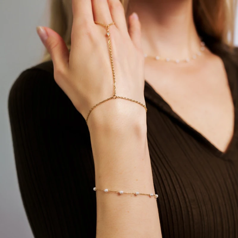 Gem Connected Ring Bracelet