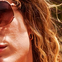 Simple Twisted Hoops