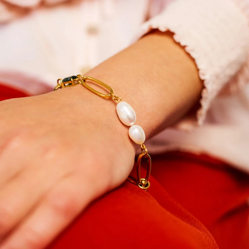 Green Gem Pearl Bracelet