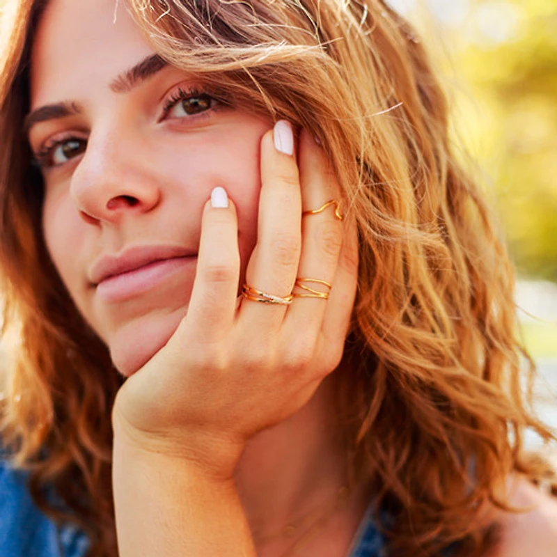 Cross Over Gem Ring
