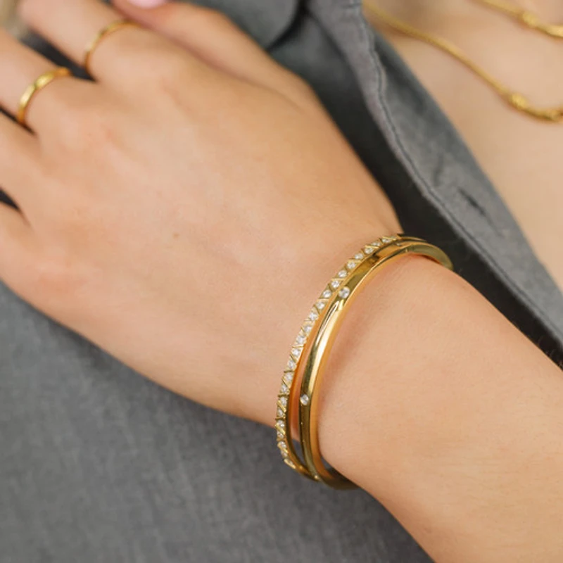Round Edge Gem Bangle Bracelet