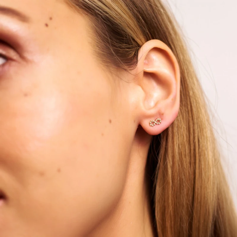 Infinity Twist on Studs