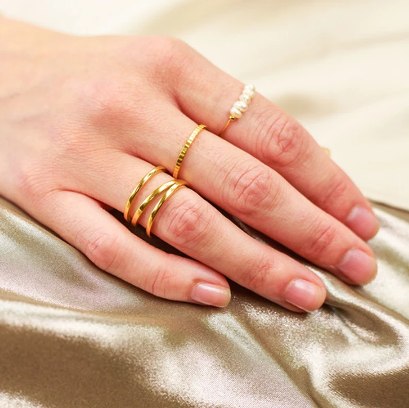 Mini Freshwater Pearls Ring