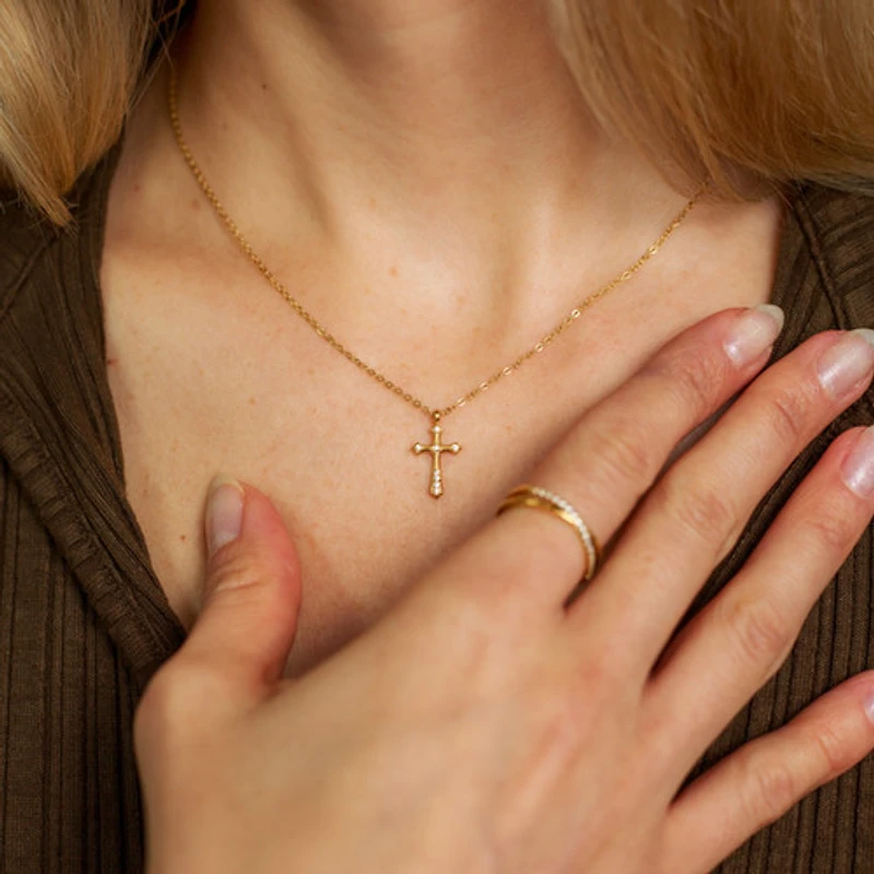 Cross Pendant Necklace