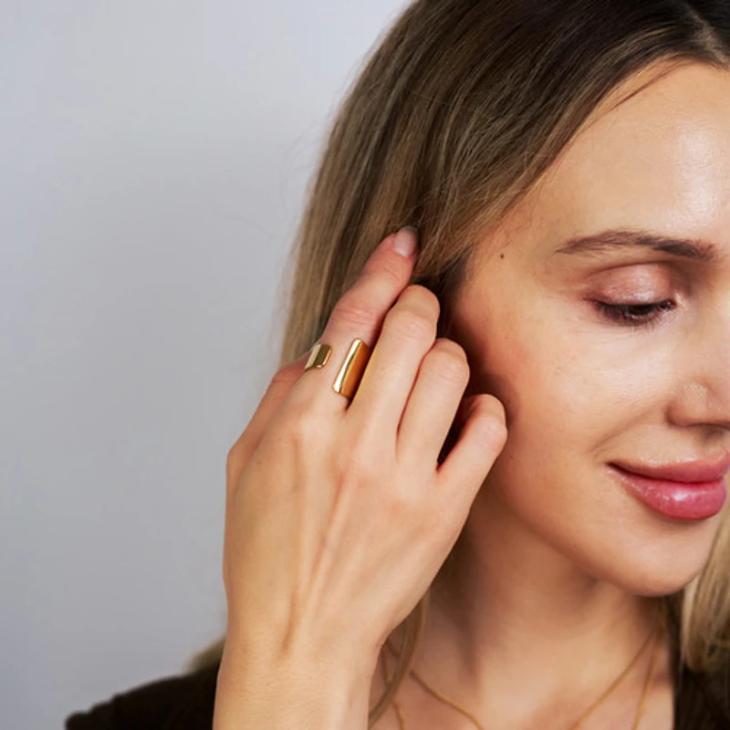 Front Closure Statement Ring