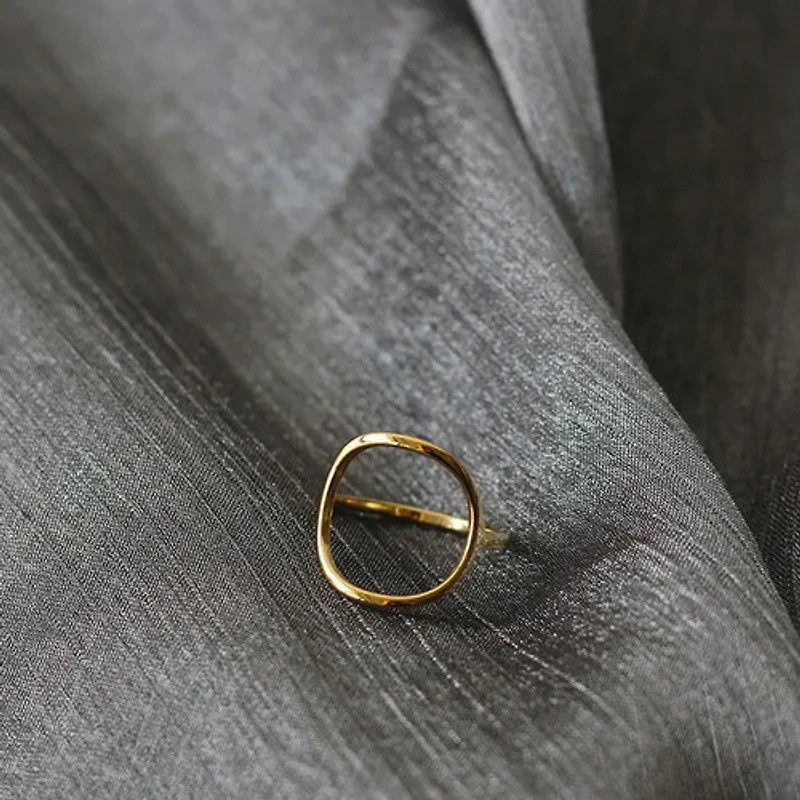 Open Circle Ring