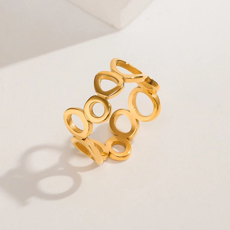 Abstract Circles Ring