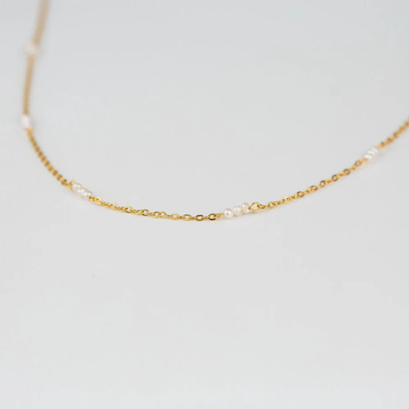 Dainty Trinity Pearl Chain Necklace