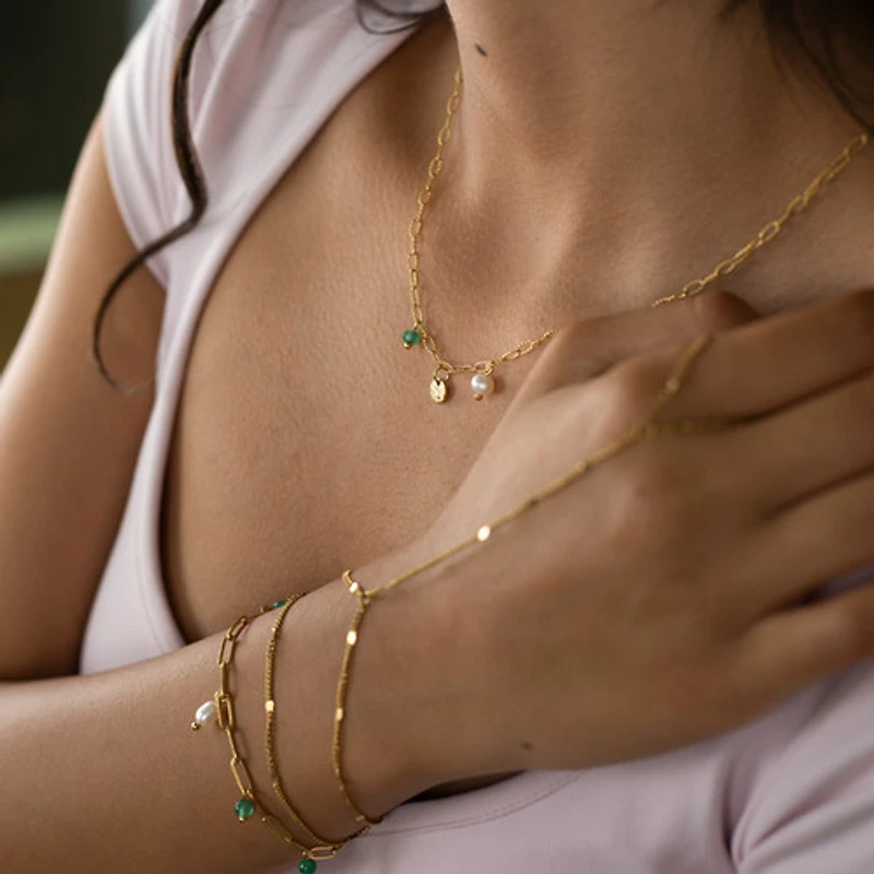 Gold Tri Pendant Tamped Paperclip Necklace