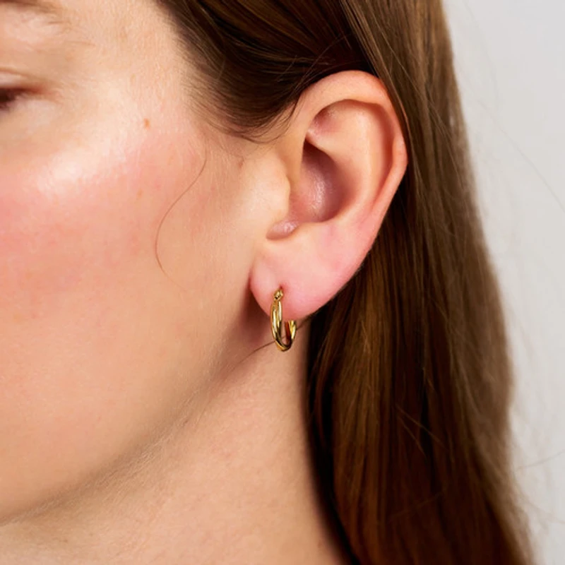 Interlocked Latch Mini Hoops