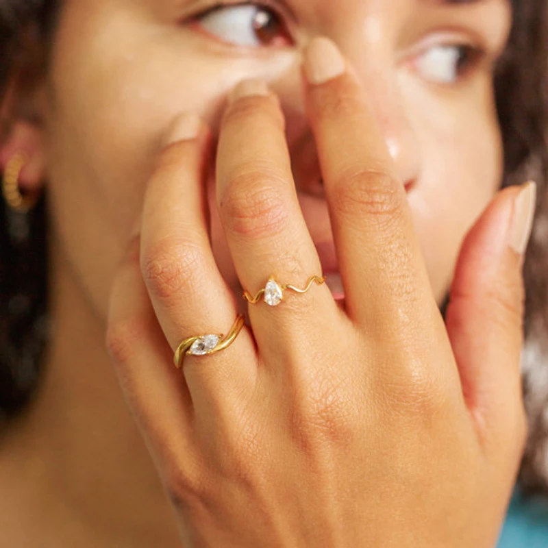 Waved Gemstone Ring