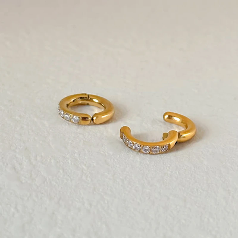 Gem Ear Cuff