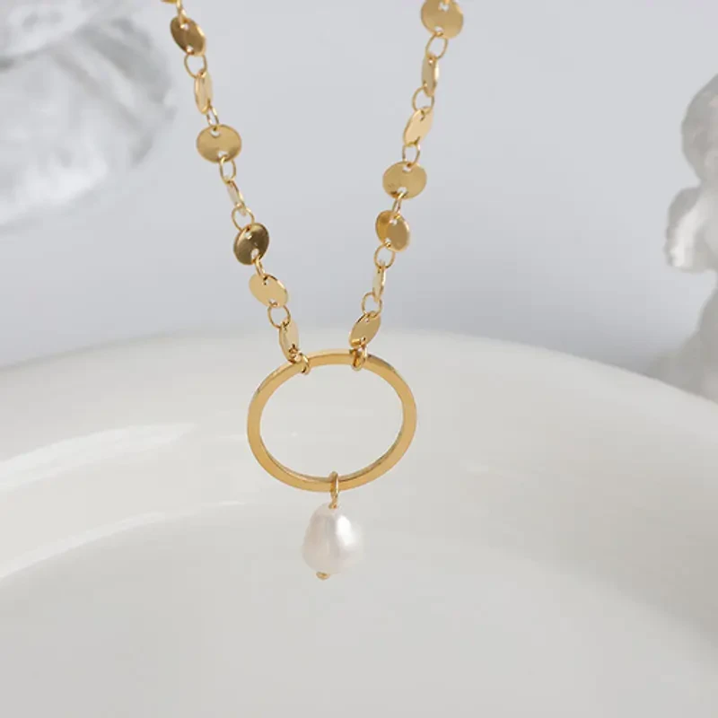 Timeless Pearl Necklace