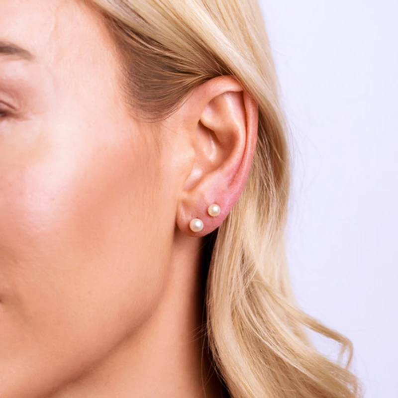 Pearl Studs