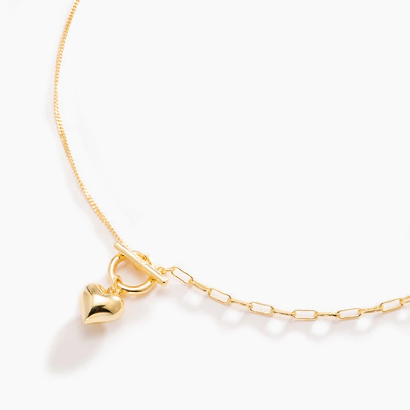 Gold Front Closure Necklace With Heart