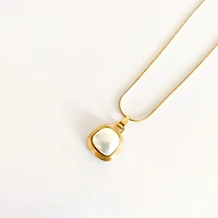 Pearl Surface Necklace