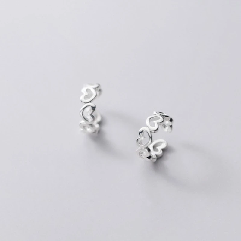Linked Hearts Cuff