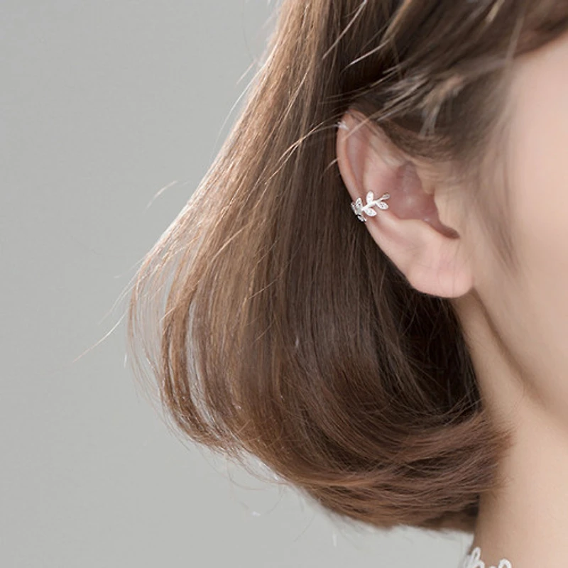 Leafy Gem Cuff