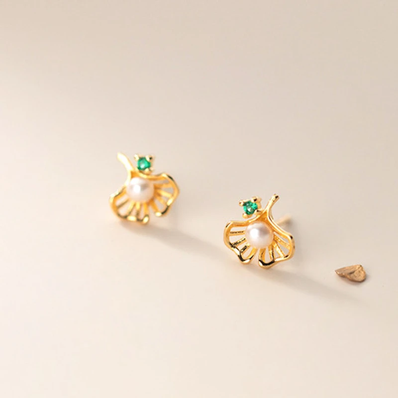 Ginko Biloba Studs