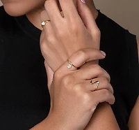 Fresh As A Daisy Dangle Ring