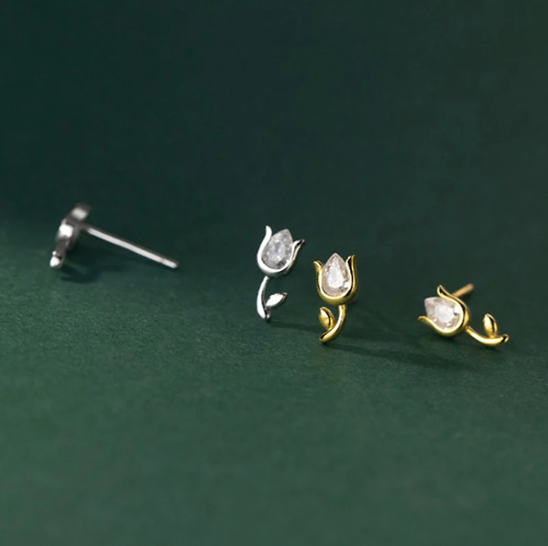 Tulip Studs