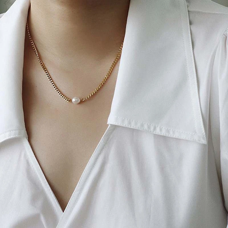Single Freshwater Pearl Necklace