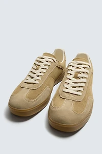 CONTRAST SOLE LEATHER SNEAKERS