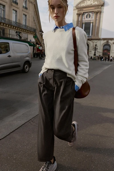 PLEATED PANTS WITH ELASTIC BACK