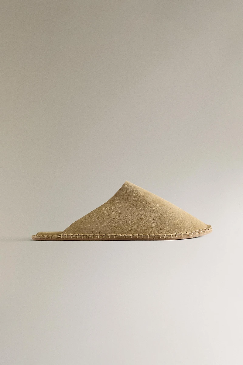 LEATHER SLIPPERS WITH TOPSTITCHING