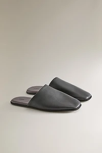LEATHER MULE SLIPPERS