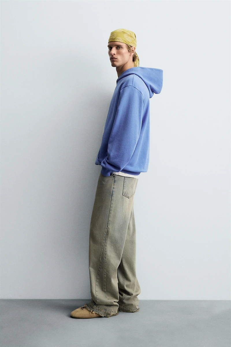 BASIC HOODIE SWEATSHIRT