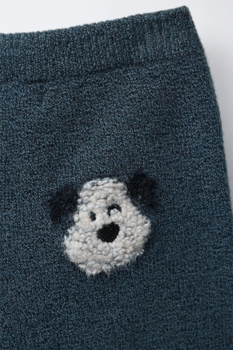 EMBROIDERED DOG KNIT PANTS