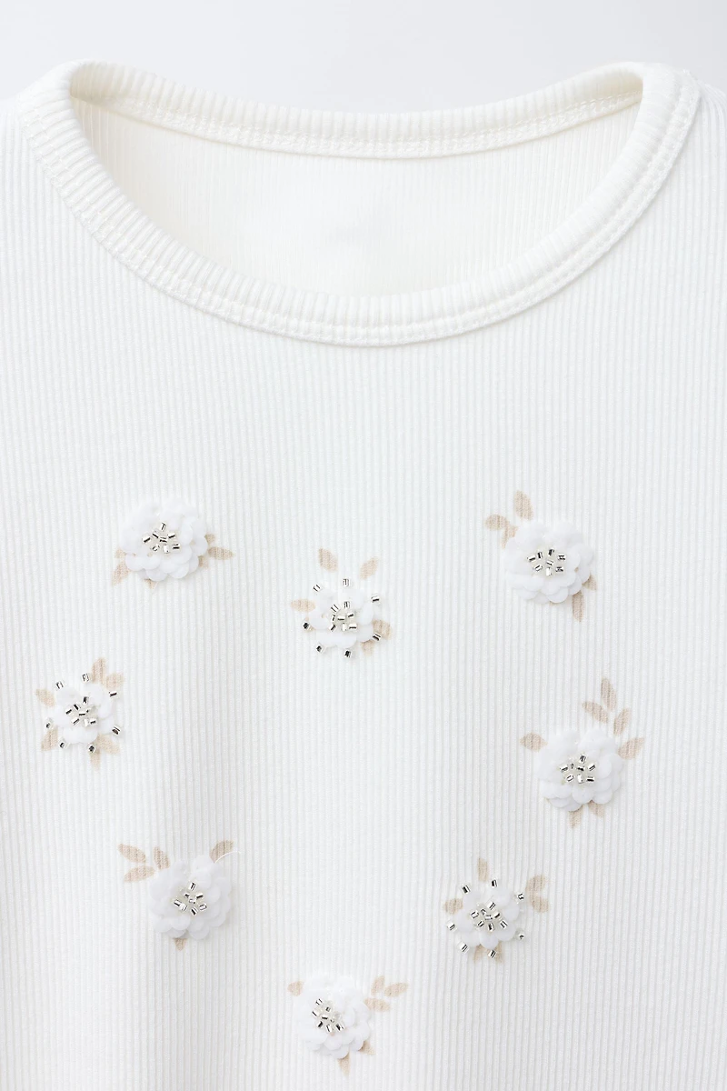 RIB T-SHIRT WITH BEADED FLOWERS