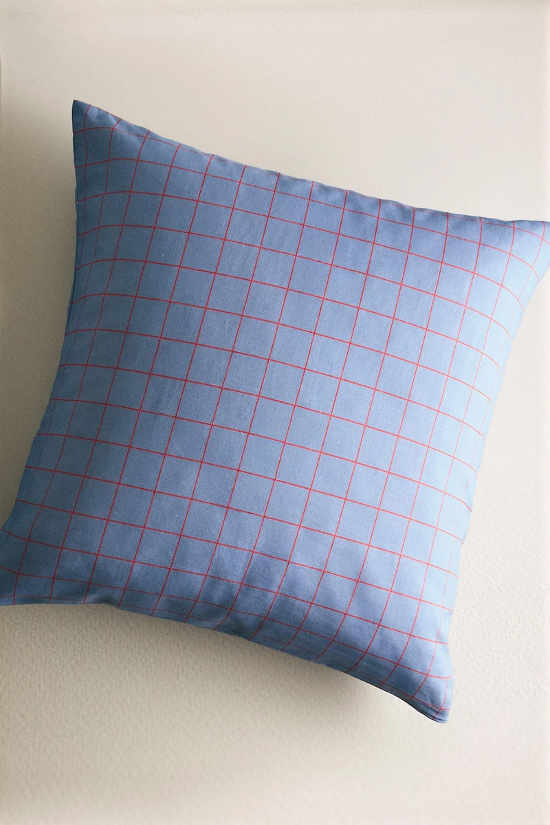 KIDS' PLAID PILLOWCASE