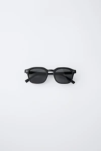 SUNGLASSES WITH RUBBERIZED FINISH