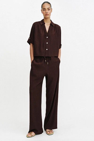 FLOWY SHORT SLEEVE SHIRT