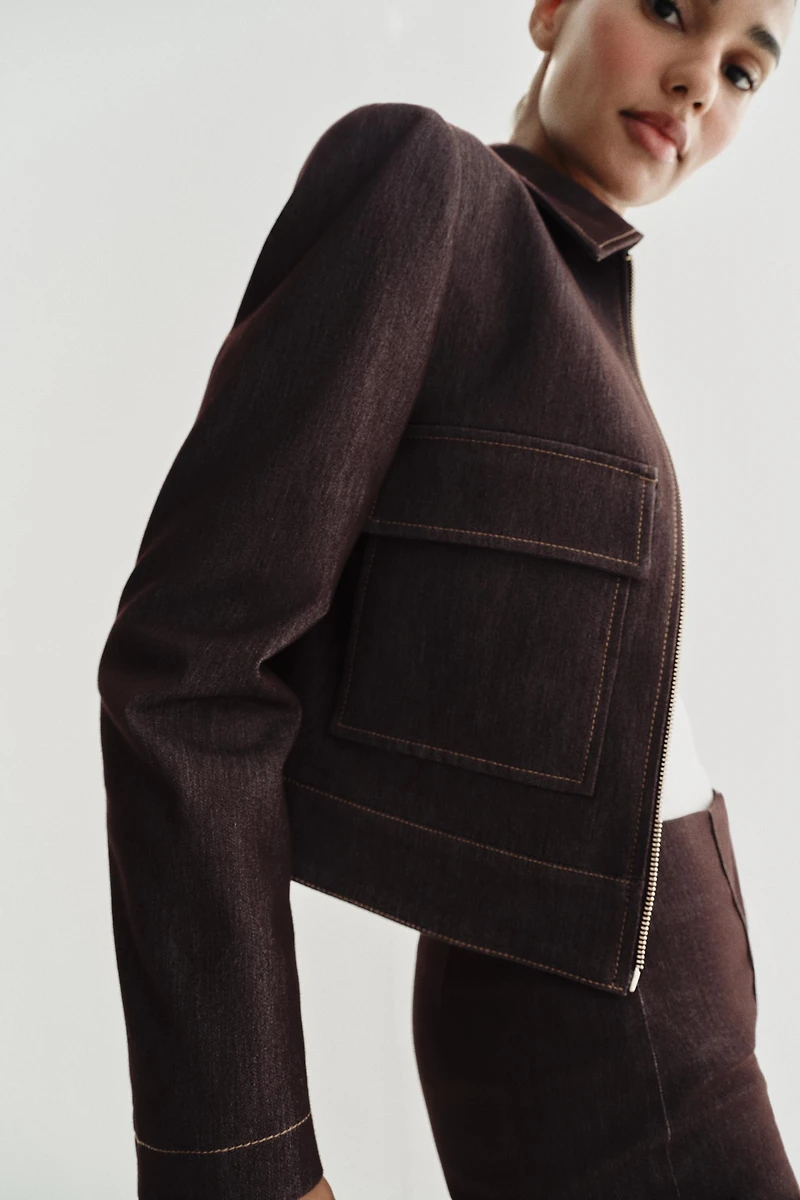 SHORT JACKET WITH FLAP POCKETS