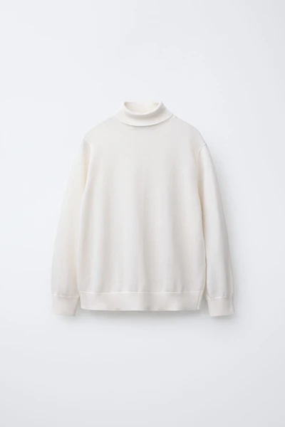 PULL EN MAILLE À COL ROULÉ