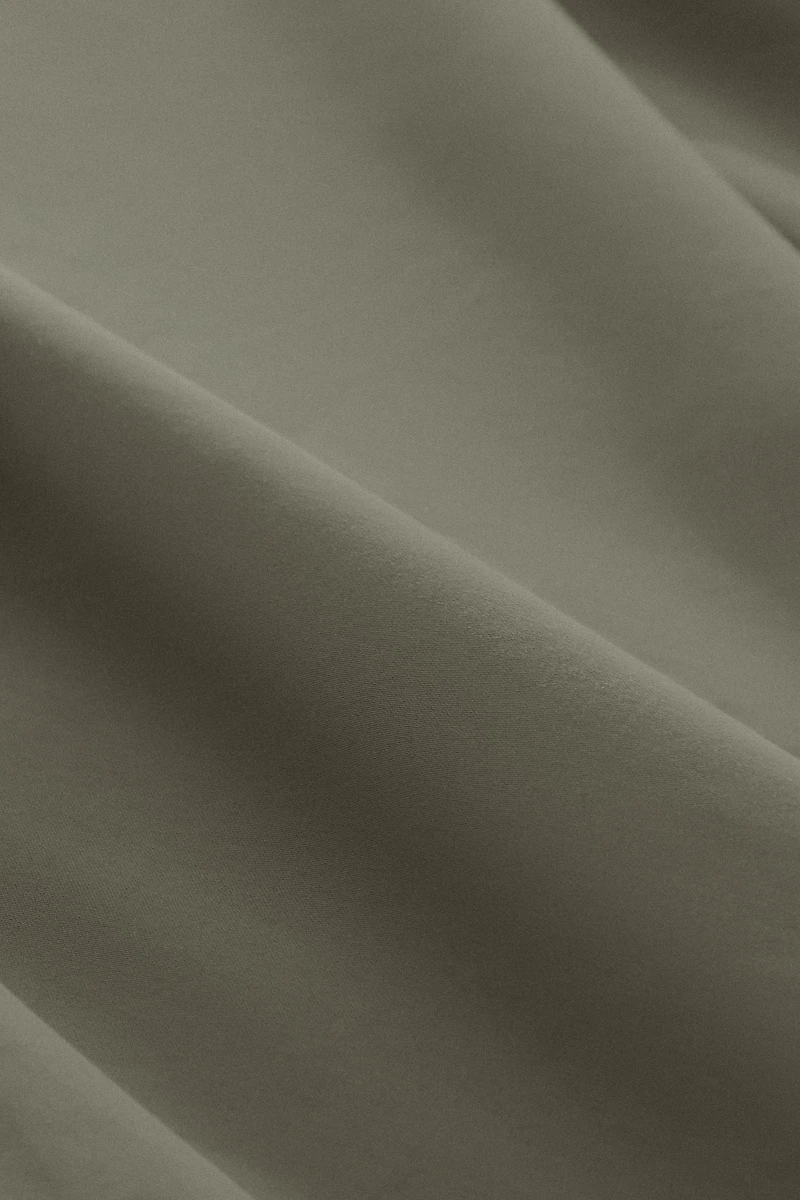 SATEEN FITTED SHEET | 15.7" THICK (300 THREAD COUNT)