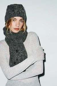 KNIT SCARF WITH EMBROIDERED FLOWERS AND BEADS