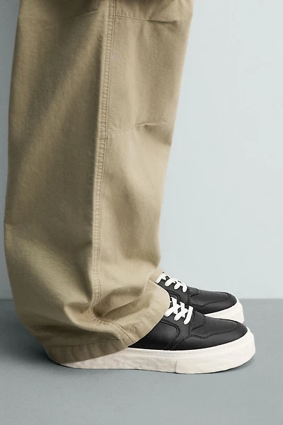 CHUNKY SNEAKERS