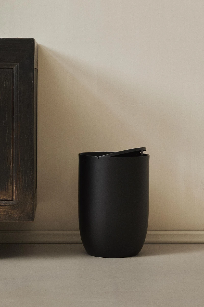 POUBELLE SALLE DE BAIN RÉSINE NOIRE