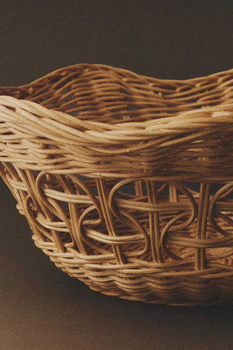 CORBEILLE ROTIN BORD AJOURÉ